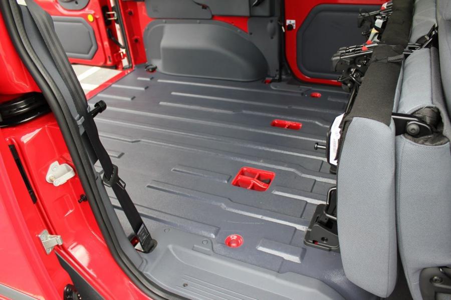  Ford Transit Connect XLT 2011 года  (фото 9 из 66)